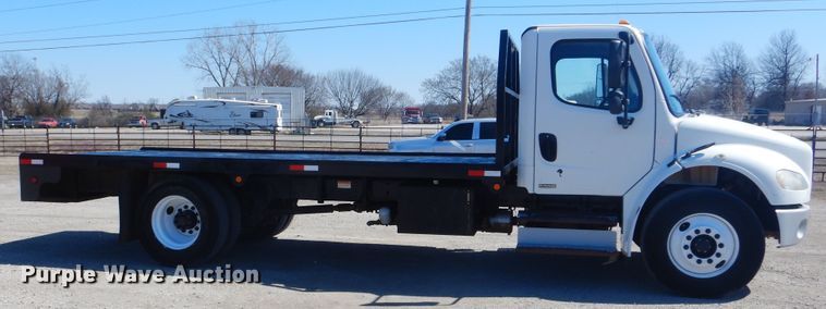 image for item GF9120 2010 Freightliner Business Class M2 flatbed truck