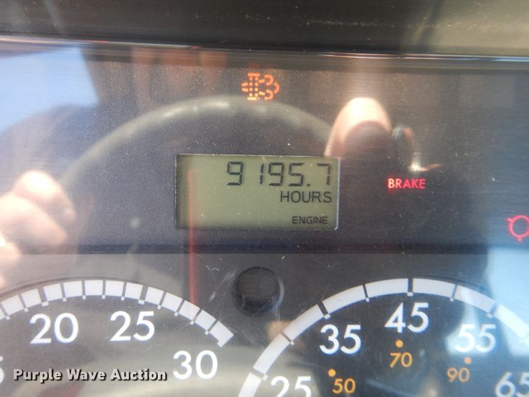 image for item GF9120 2010 Freightliner Business Class M2 flatbed truck