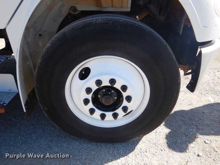 image for item GF9120 2010 Freightliner Business Class M2 flatbed truck