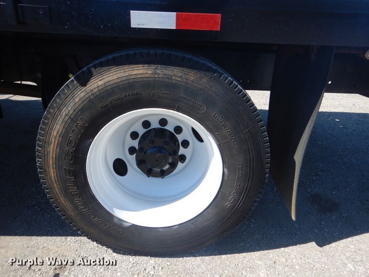 image for item GF9120 2010 Freightliner Business Class M2 flatbed truck