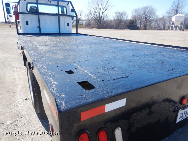 image for item GF9120 2010 Freightliner Business Class M2 flatbed truck