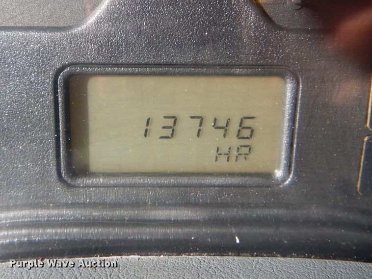 image for item GF9154 2004 International 4300 refrigerated delivery truck