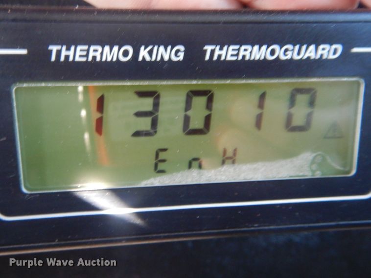 image for item GF9154 2004 International 4300 refrigerated delivery truck