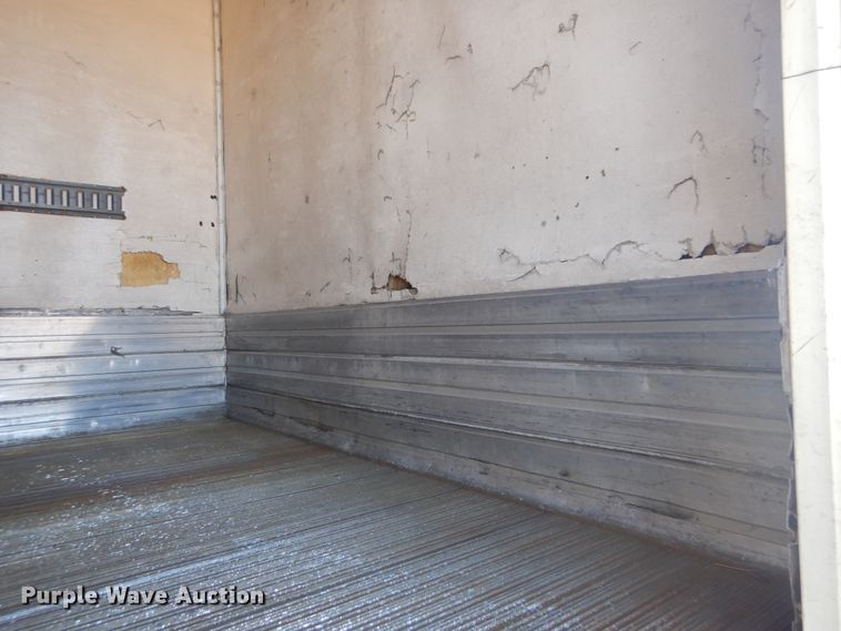 image for item GF9154 2004 International 4300 refrigerated delivery truck