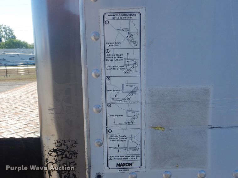 image for item GF9154 2004 International 4300 refrigerated delivery truck