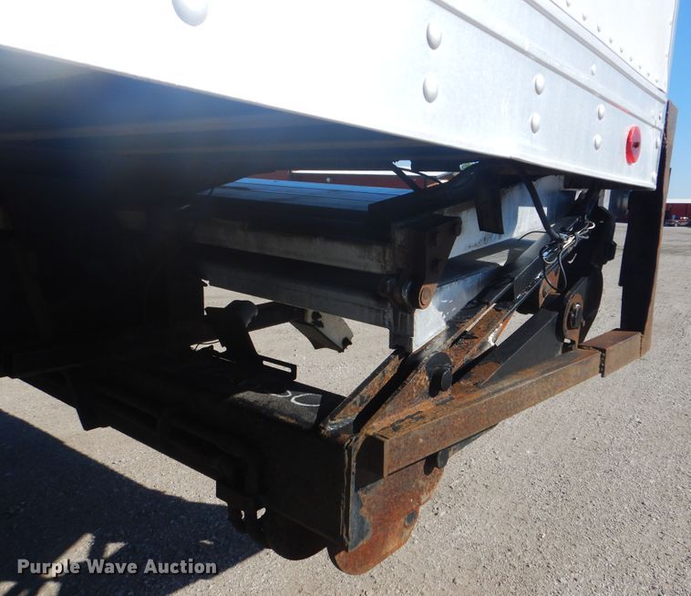 image for item GF9154 2004 International 4300 refrigerated delivery truck