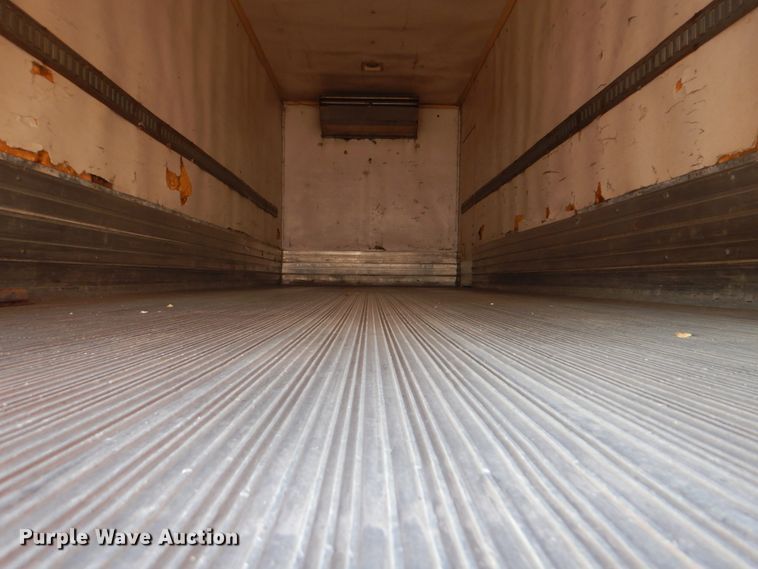 image for item GF9154 2004 International 4300 refrigerated delivery truck