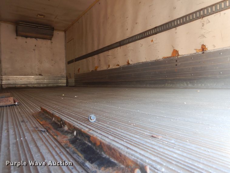 image for item GF9154 2004 International 4300 refrigerated delivery truck