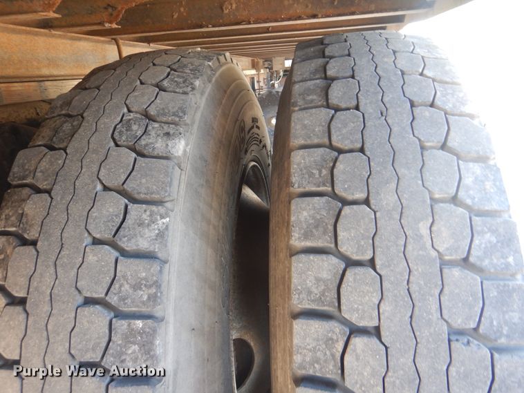 image for item GF9154 2004 International 4300 refrigerated delivery truck