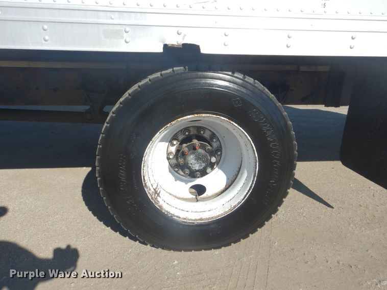 image for item GF9154 2004 International 4300 refrigerated delivery truck