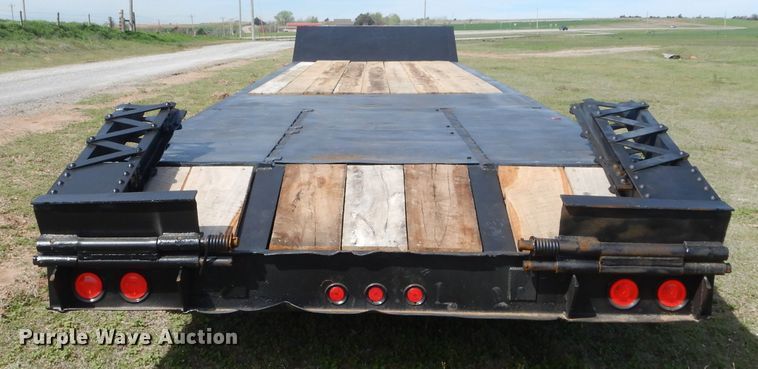 image for item GK9126 1989 Trail King TK70RGP-442 drop deck equipment trailer