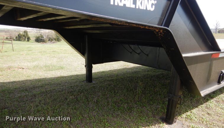 image for item GK9126 1989 Trail King TK70RGP-442 drop deck equipment trailer