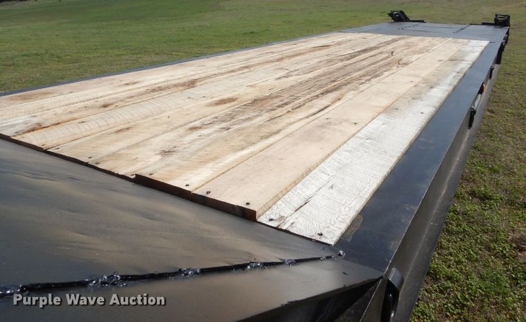 image for item GK9126 1989 Trail King TK70RGP-442 drop deck equipment trailer