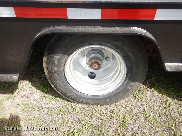 image for item GK9126 1989 Trail King TK70RGP-442 drop deck equipment trailer