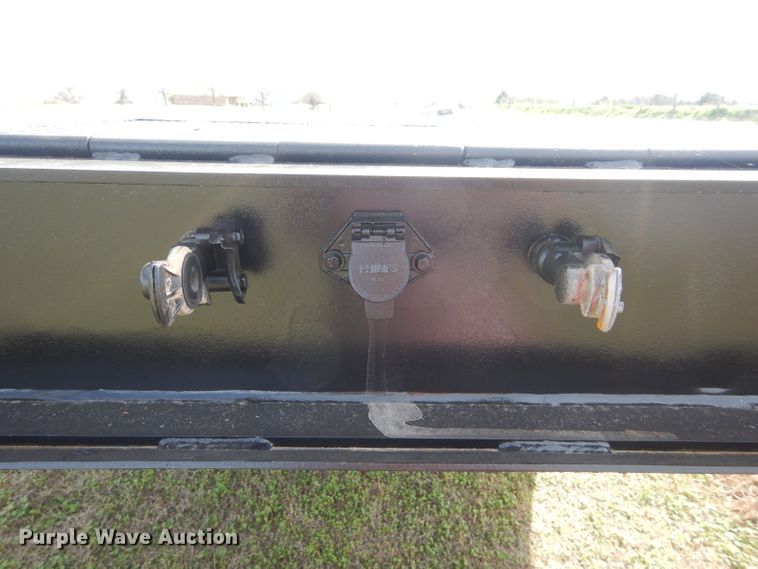 image for item GK9126 1989 Trail King TK70RGP-442 drop deck equipment trailer