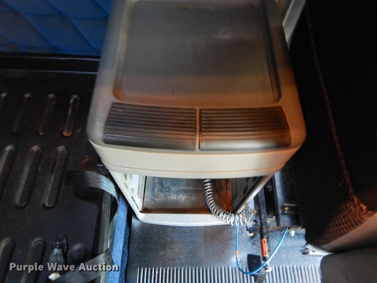 image for item GK9207 2007 Freightliner Columbia semi truck