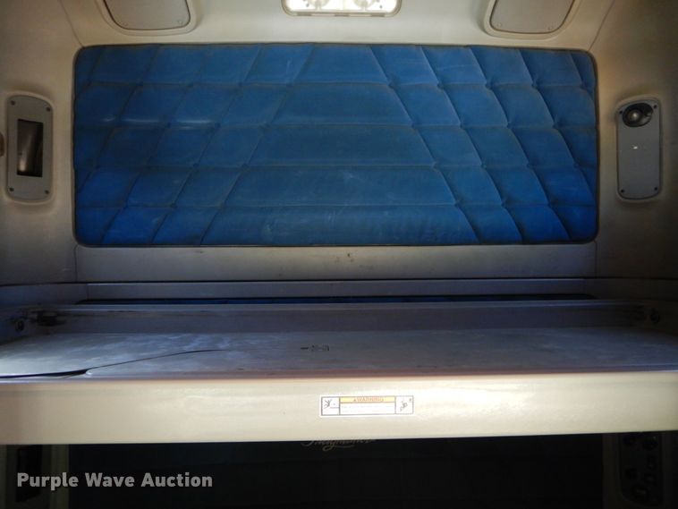 image for item GK9207 2007 Freightliner Columbia semi truck