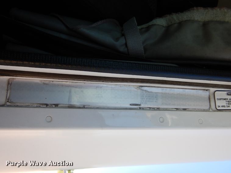 image for item GK9208 1999 Freightliner Century Class semi truck