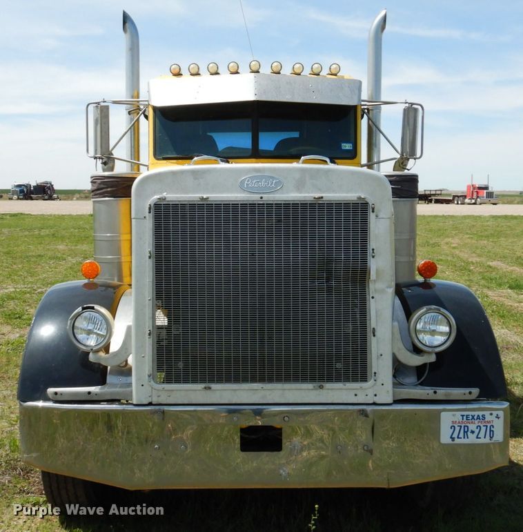 image for item GN9805 1990 Peterbilt 379EXHD semi truck