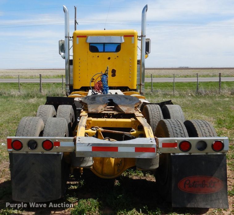 image for item GN9805 1990 Peterbilt 379EXHD semi truck