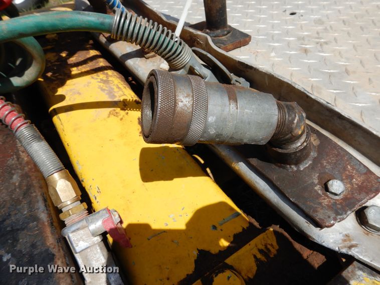 image for item GN9805 1990 Peterbilt 379EXHD semi truck