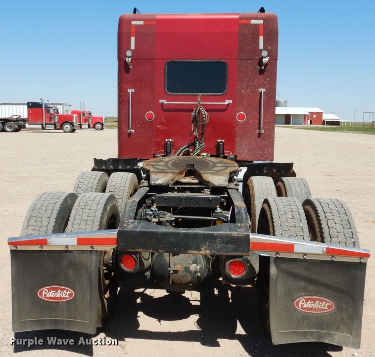image for item GN9806 2001 Peterbilt 379EXHD semi truck
