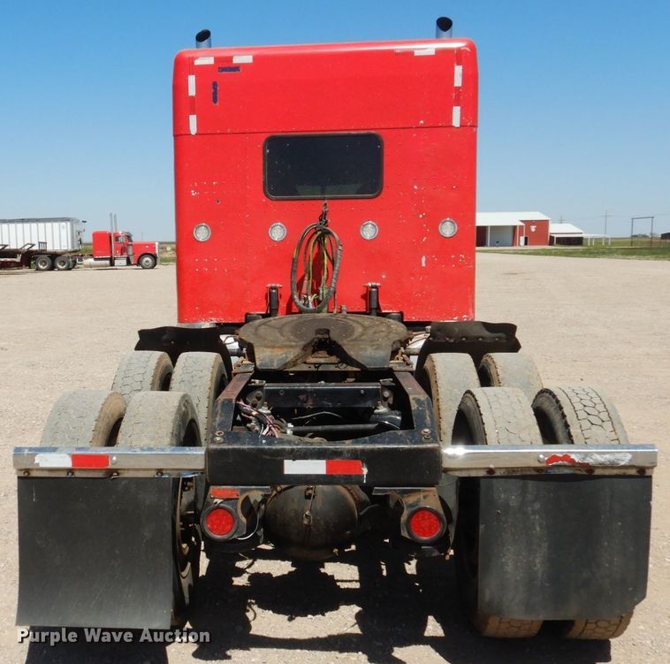 image for item GN9808 2000 Peterbilt 379EXHD semi truck