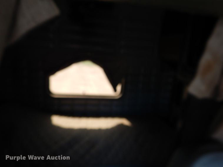 image for item GN9808 2000 Peterbilt 379EXHD semi truck