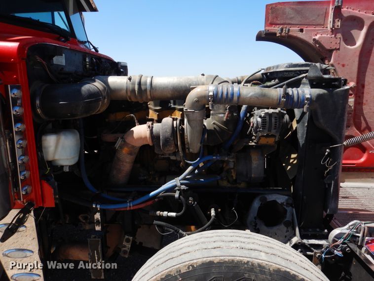 image for item GN9808 2000 Peterbilt 379EXHD semi truck