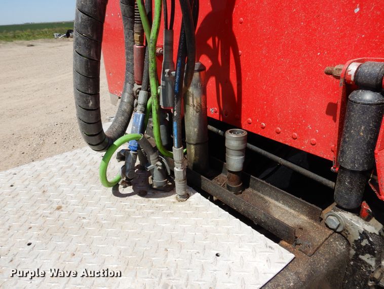 image for item GN9808 2000 Peterbilt 379EXHD semi truck