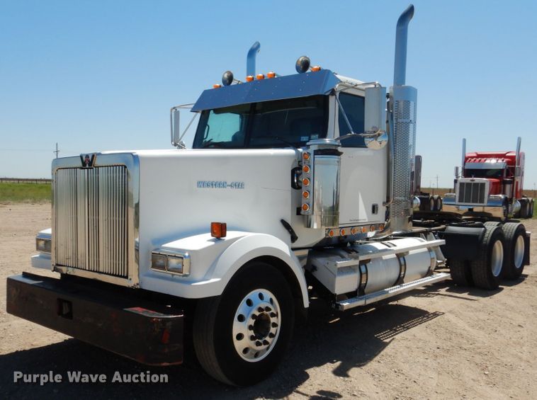 image for item GN9809 2006 Western Star 4900EX semi truck