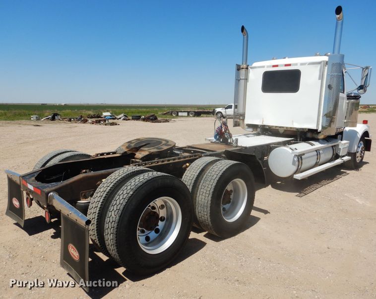 image for item GN9809 2006 Western Star 4900EX semi truck