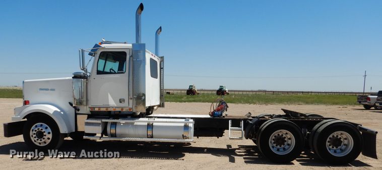 image for item GN9809 2006 Western Star 4900EX semi truck