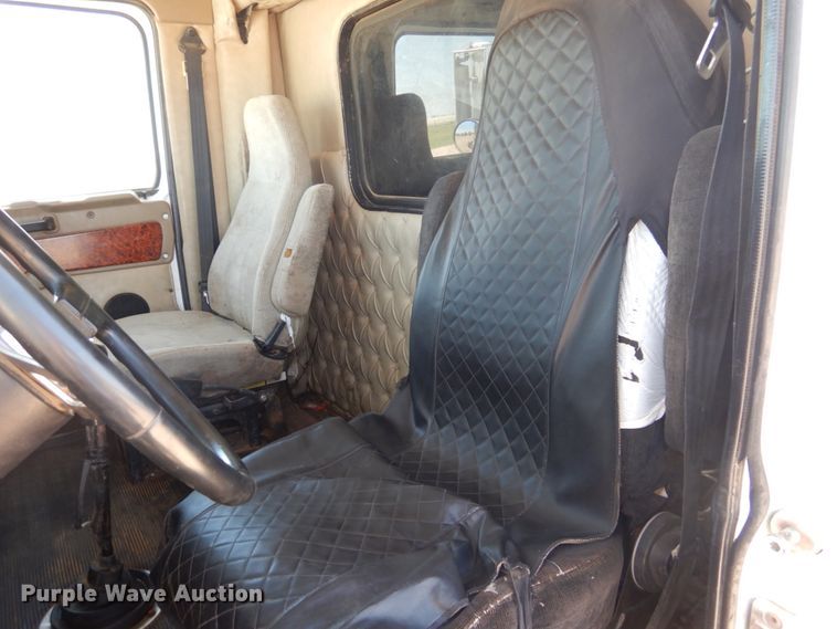 image for item GN9809 2006 Western Star 4900EX semi truck