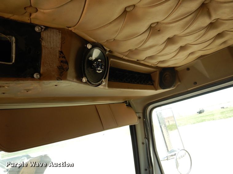 image for item GN9809 2006 Western Star 4900EX semi truck