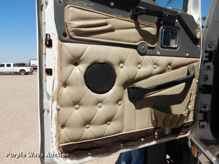 image for item GN9809 2006 Western Star 4900EX semi truck