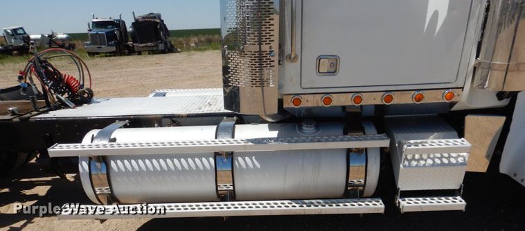 image for item GN9809 2006 Western Star 4900EX semi truck