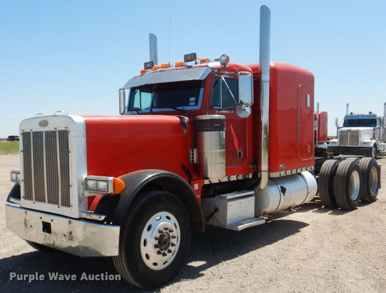 image for item GN9810 1996 Peterbilt 379EXHD semi truck