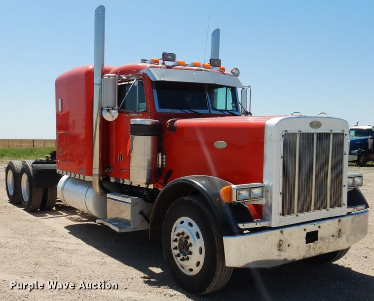 image for item GN9810 1996 Peterbilt 379EXHD semi truck