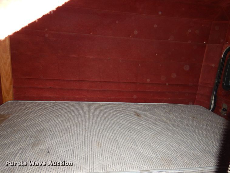 image for item GN9810 1996 Peterbilt 379EXHD semi truck