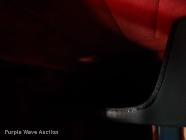 image for item GN9810 1996 Peterbilt 379EXHD semi truck