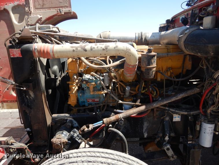 image for item GN9810 1996 Peterbilt 379EXHD semi truck