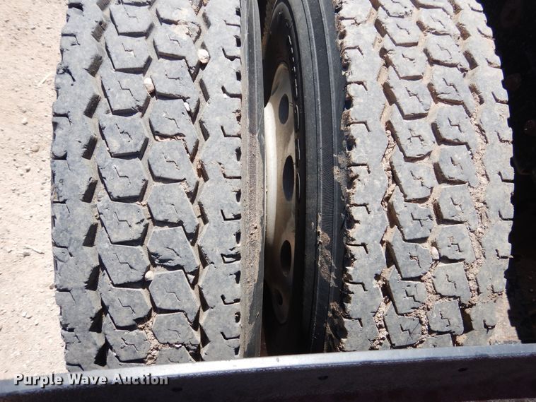 image for item GN9810 1996 Peterbilt 379EXHD semi truck