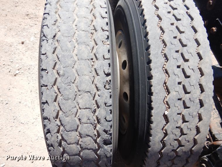 image for item GN9810 1996 Peterbilt 379EXHD semi truck