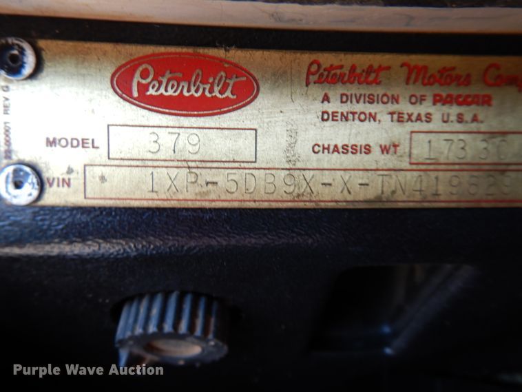 image for item GN9810 1996 Peterbilt 379EXHD semi truck