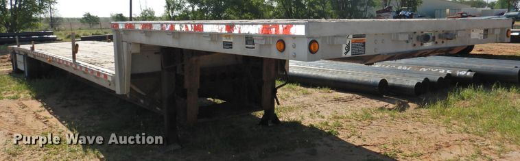 image for item GN9816 2007 Wilson CFD900 drop deck trailer