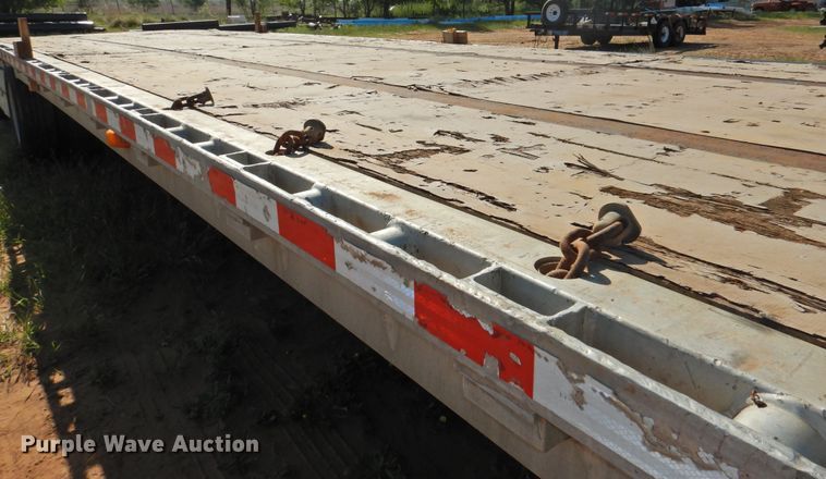 image for item GN9816 2007 Wilson CFD900 drop deck trailer