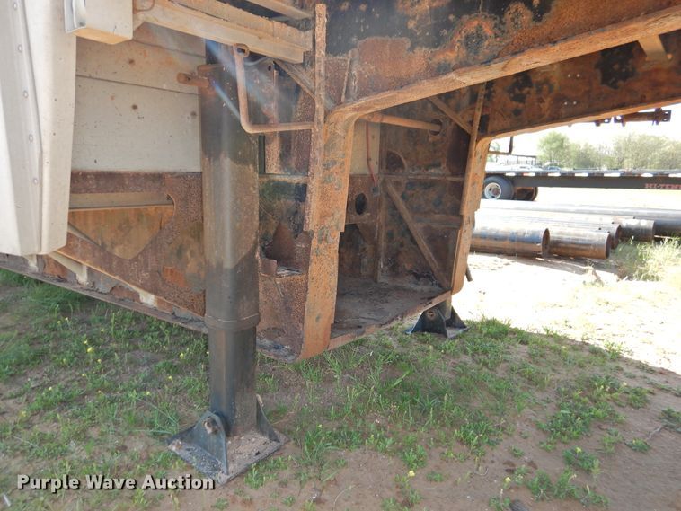 image for item GN9816 2007 Wilson CFD900 drop deck trailer