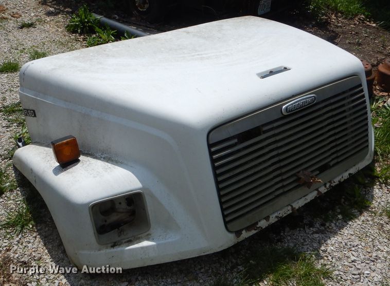 image for item GO9595 Freightliner FL60 truck hood