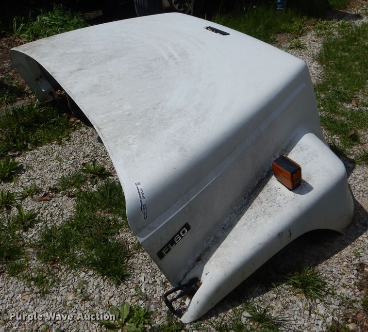 image for item GO9595 Freightliner FL60 truck hood
